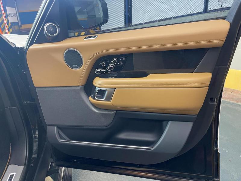 Купить Land-Rover Range-Rover Autobiography дизель 2019 id-1007160 в Киеве, Фото №[delta]