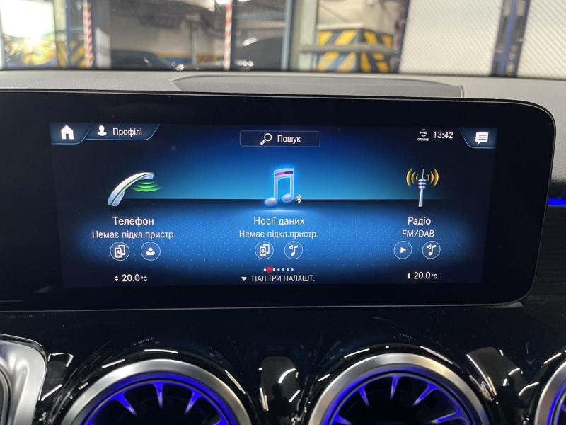 Купить Mercedes-Benz GLB 220d 4Matic дизель 2023 id-1007186 в Киеве, Фото №[delta]