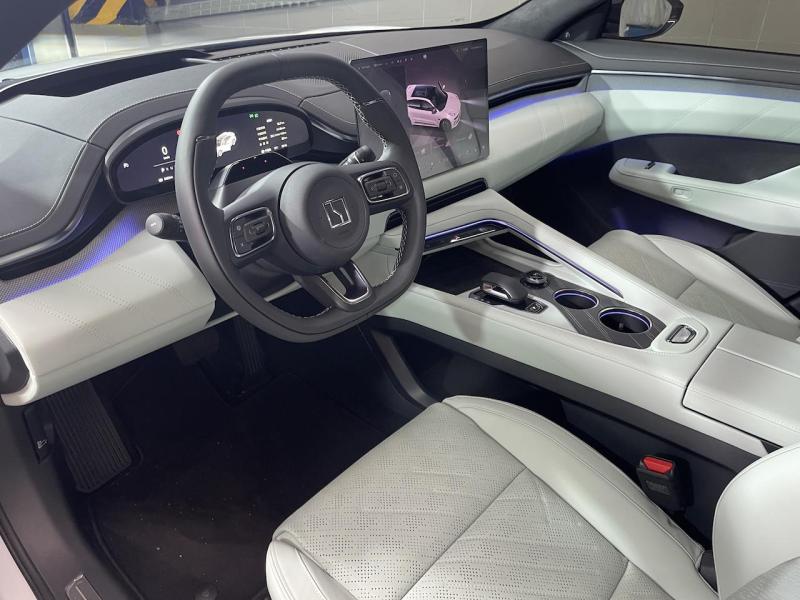 Купить Zeekr 001 электро 2024 id-1007193 в Киеве, Фото №[delta]