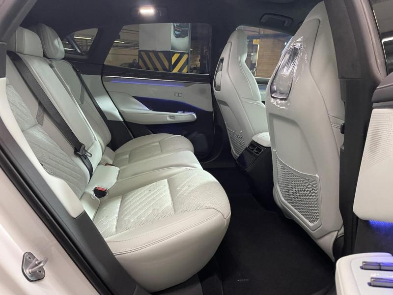 Купить Zeekr 001 электро 2024 id-1007193 в Киеве, Фото №[delta]