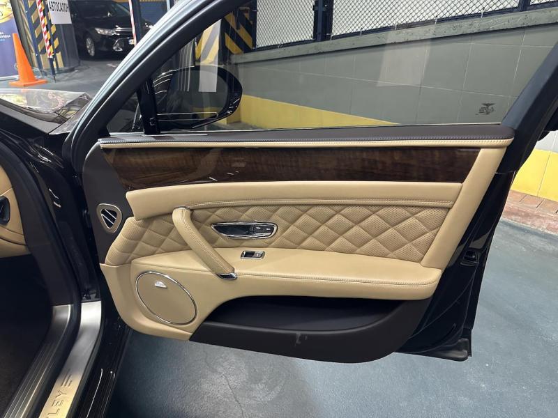 Купить Bentley Flying Spur бензин 2017 id-1007208 в Киеве, Фото №[delta]