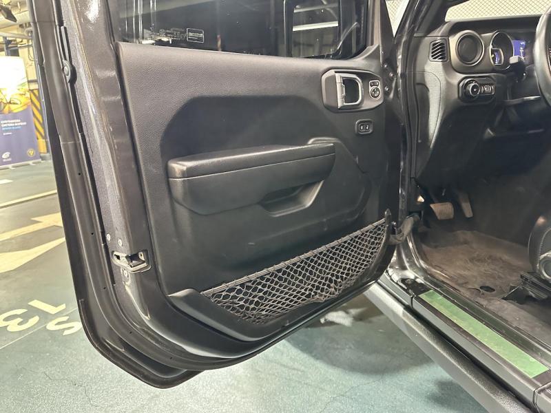 Купить Jeep Wrangler бензин 2021 id-1007243 в Киеве, Фото №[delta]