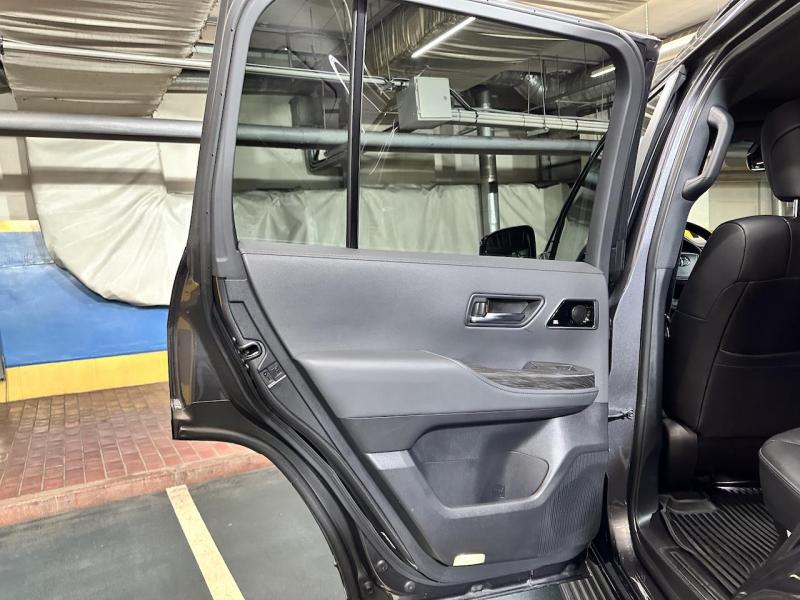 Купить Toyota Land Cruiser 300 Premium 70th бензин 2021 id-1007265 в Киеве, Фото №[delta]