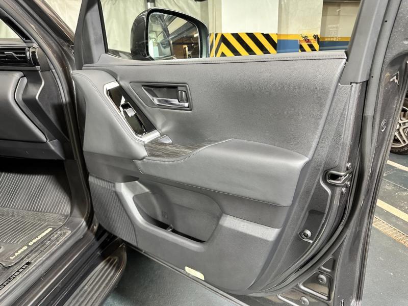 Купить Toyota Land Cruiser 300 Premium 70th бензин 2021 id-1007265 в Киеве, Фото №[delta]