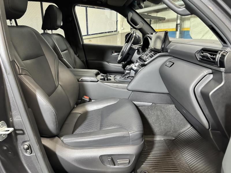 Купить Toyota Land Cruiser 300 Premium 70th бензин 2021 id-1007265 в Киеве, Фото №[delta]