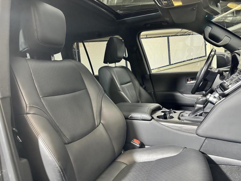 Купить Toyota Land Cruiser 300 Premium 70th бензин 2021 id-1007265 в Киеве, Фото №[delta]