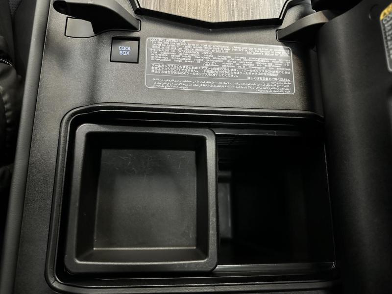 Купить Toyota Land Cruiser 300 Premium 70th бензин 2021 id-1007265 в Киеве, Фото №[delta]