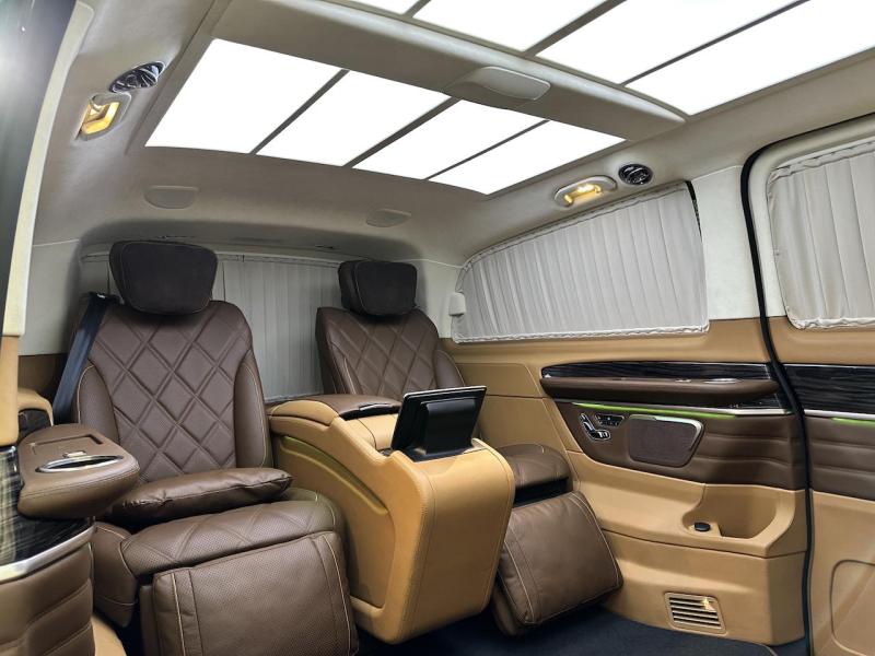 Купить Mercedes-Benz V 300D 4MATIC Extralong дизель 2023 id-1007290 в Киеве, Фото №[delta]