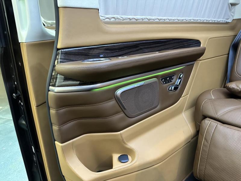 Купить Mercedes-Benz V 300D 4MATIC Extralong дизель 2023 id-1007290 в Киеве, Фото №[delta]