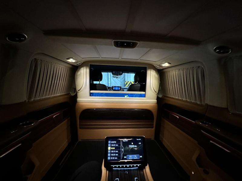 Купить Mercedes-Benz V 300D 4MATIC Extralong дизель 2023 id-1007290 в Киеве, Фото №[delta]