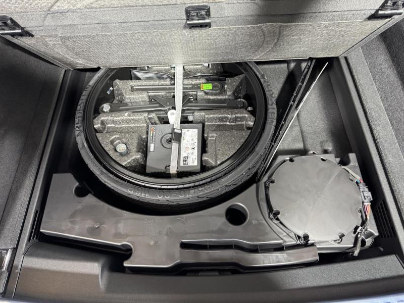 Купить Audi SQ8 бензин 2024 id-1007303 в Киеве, Фото №[delta]