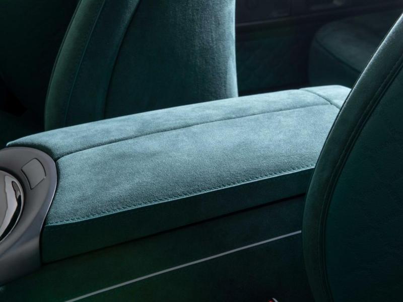 Купить Mercedes-Benz G 63 Brabus бензин 2025 id-1007307 в Киеве, Фото №[delta]