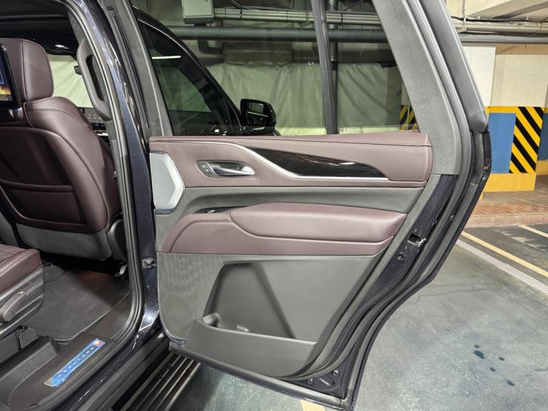 Купить Cadillac Escalade Premium Luxury Platinum бензин 2022 id-1007318 в Киеве, Фото №[delta]