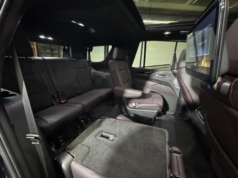 Купить Cadillac Escalade Premium Luxury Platinum бензин 2022 id-1007318 в Киеве, Фото №[delta]
