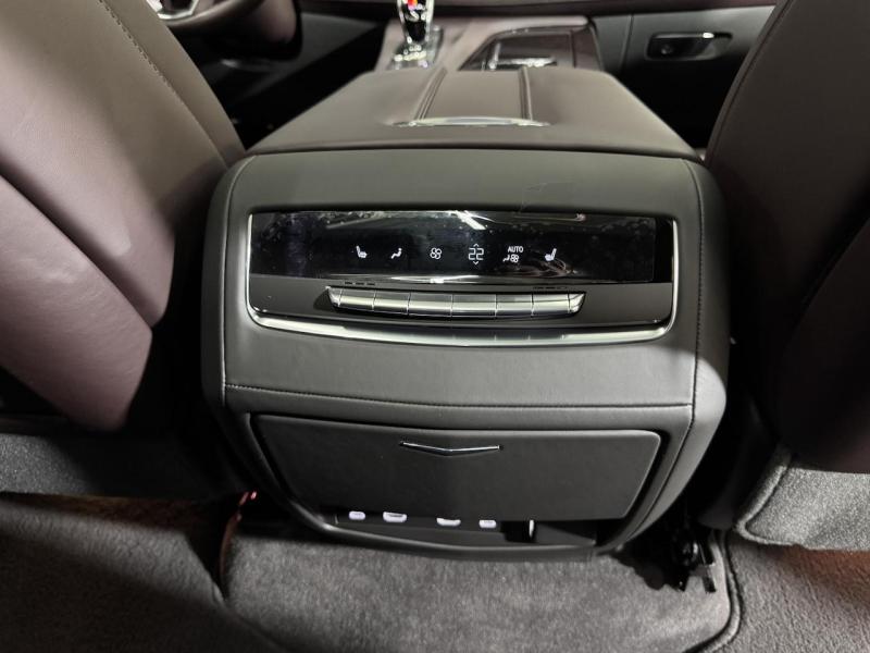 Купить Cadillac Escalade Premium Luxury Platinum бензин 2022 id-1007318 в Киеве, Фото №[delta]