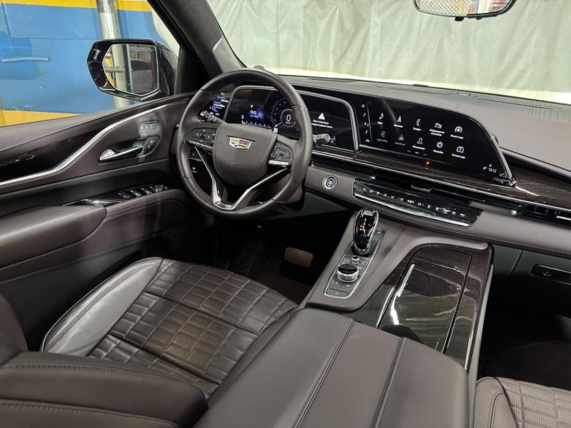 Купить Cadillac Escalade Premium Luxury Platinum бензин 2022 id-1007318 в Киеве, Фото №[delta]