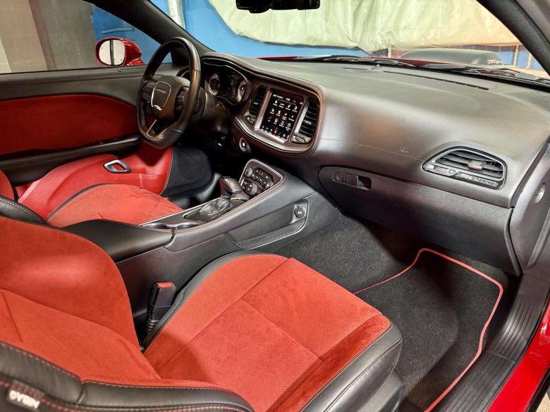 Купить Dodge Challenger Scat pack Shaker 392 бензин 2022 id-1007317 в Киеве, Фото №[delta]