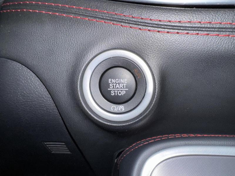 Купить Dodge Challenger Scat pack Shaker 392 бензин 2022 id-1007317 в Киеве, Фото №[delta]