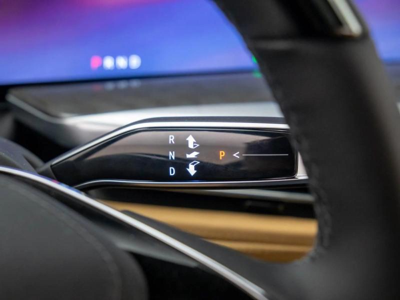 Купить Cadillac Escalade IQ электро 2025 id-1007321 в Киеве, Фото №[delta]