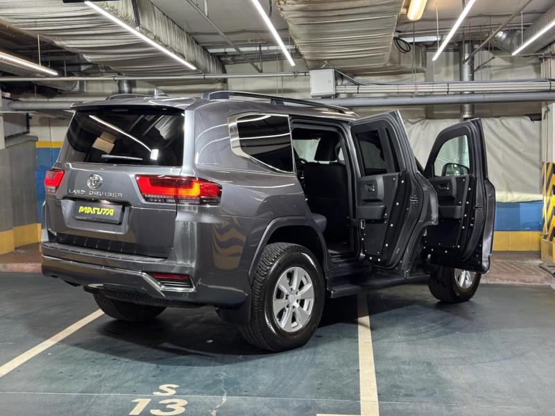 Купить Toyota Land Cruiser 300 Premium 70th GUARD B6+ дизель 2024 id-1007335 в Киеве, Фото №[delta]