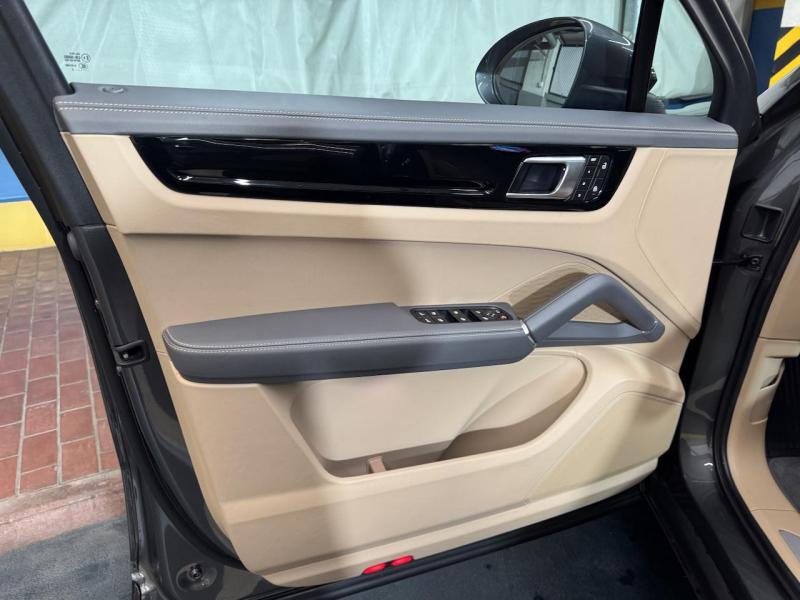 Купить Porsche Cayenne Coupe бензин 2023 id-1007338 в Киеве, Фото №[delta]