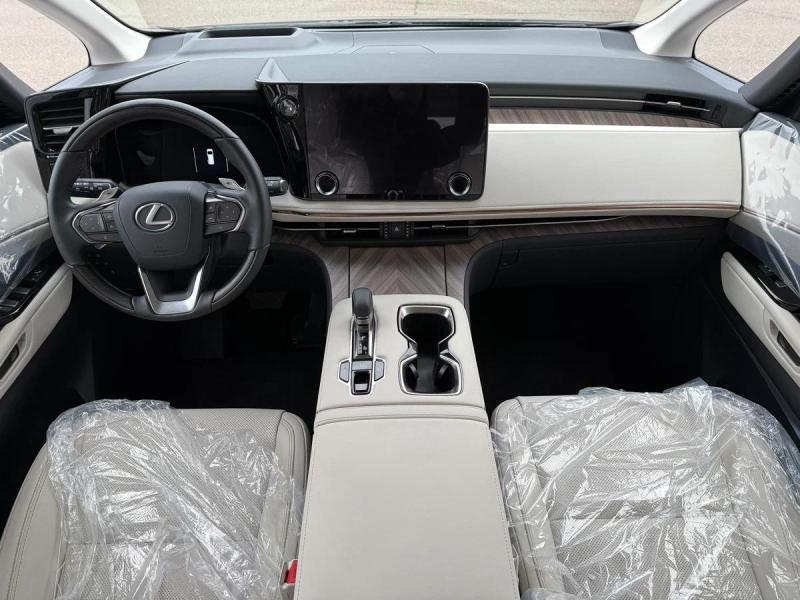 Купить Lexus LM 350h AWD гибрид 2025 id-1007344 в Киеве, Фото №[delta]