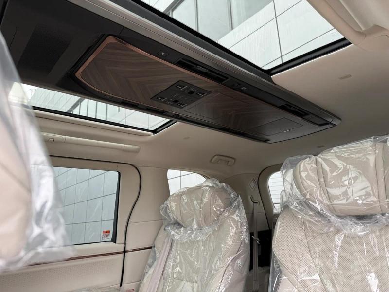 Купить Lexus LM 350h AWD гибрид 2025 id-1007344 в Киеве, Фото №[delta]