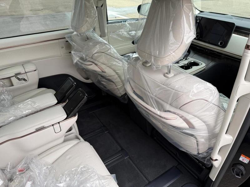 Купить Lexus LM 350h AWD гибрид 2025 id-1007344 в Киеве, Фото №[delta]