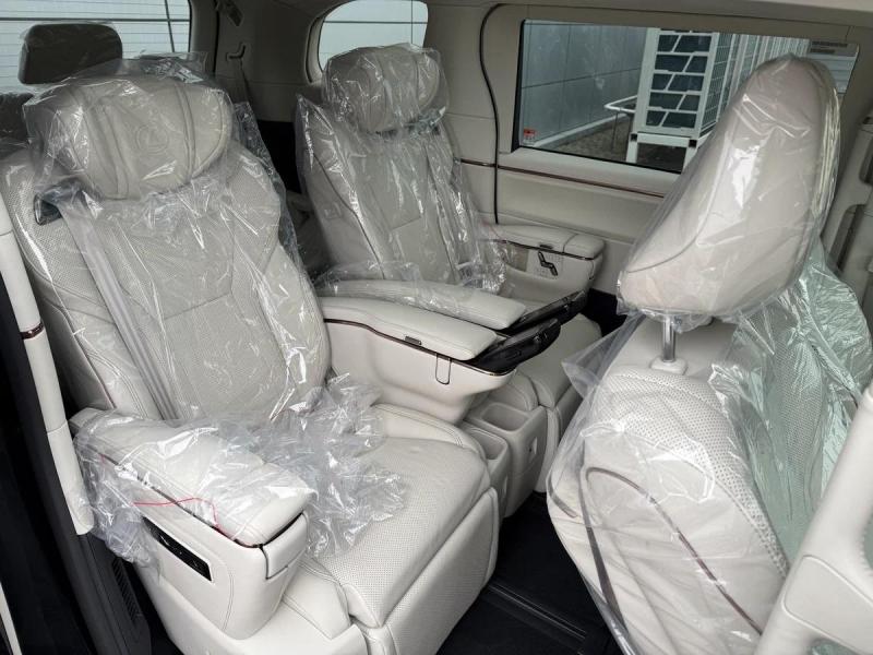 Купить Lexus LM 350h AWD гибрид 2025 id-1007344 в Киеве, Фото №[delta]