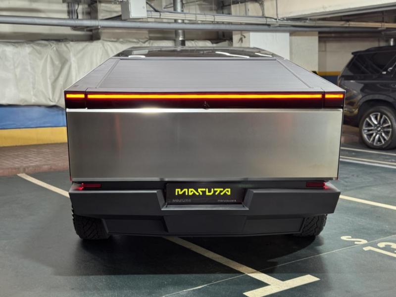 Купить Tesla Cybertruck электро 2024 id-1007365 в Киеве, Фото №[delta]