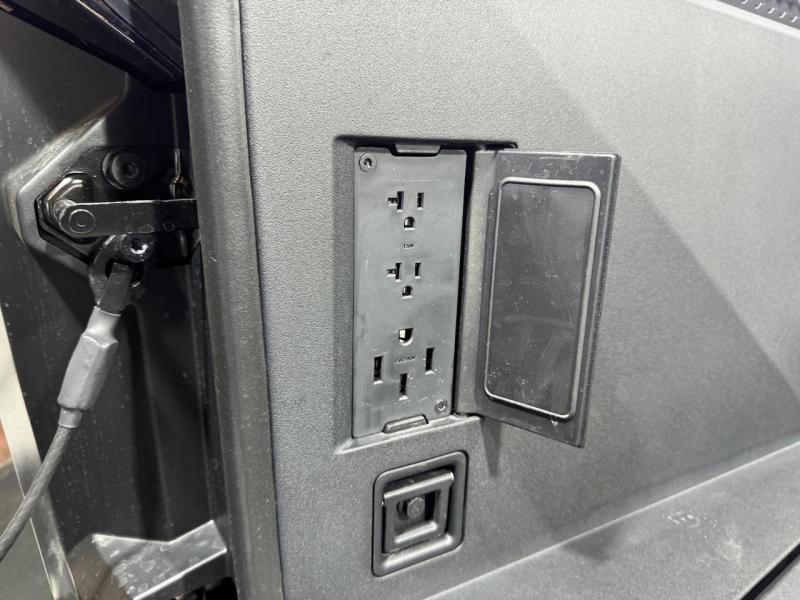 Купить Tesla Cybertruck электро 2024 id-1007365 в Киеве, Фото №[delta]