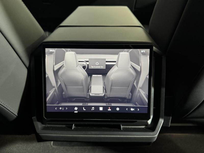 Купить Tesla Cybertruck электро 2024 id-1007365 в Киеве, Фото №[delta]