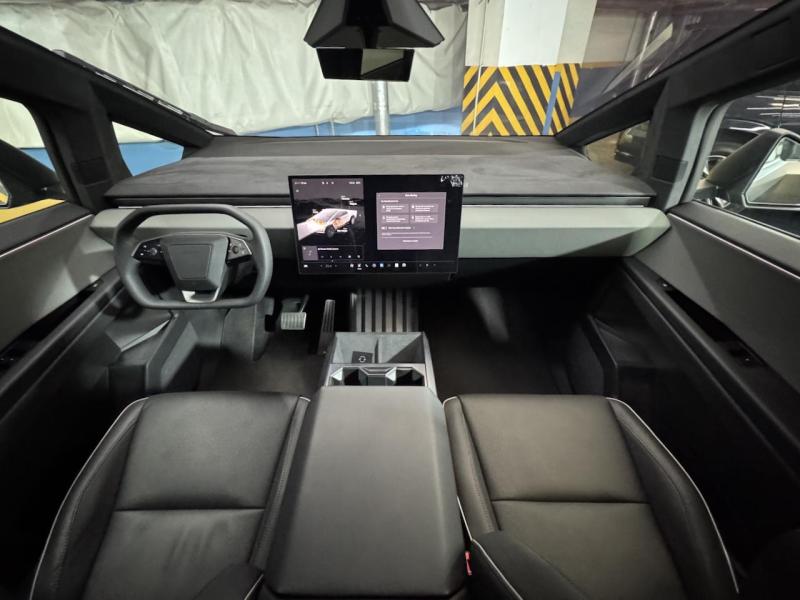 Купить Tesla Cybertruck электро 2024 id-1007365 в Киеве, Фото №[delta]