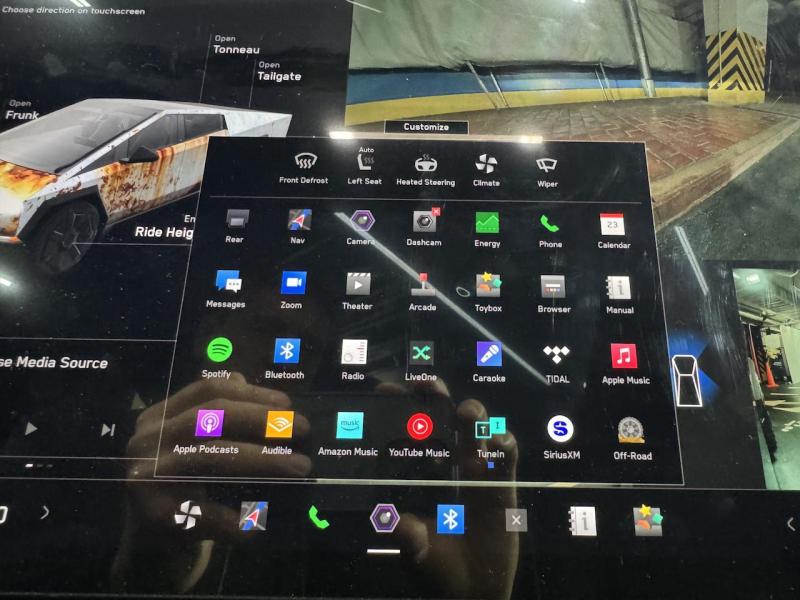 Купить Tesla Cybertruck электро 2024 id-1007365 в Киеве, Фото №[delta]