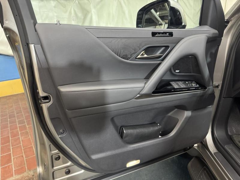 Купить Lexus LX 500D дизель 2022 id-1007390 в Киеве, Фото №[delta]