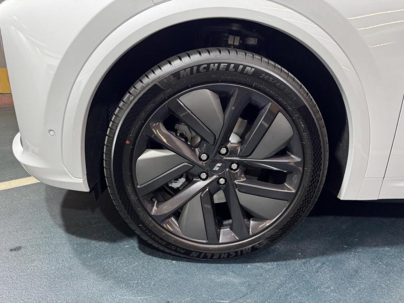 Купить Li Auto L7 гибрид 2025 id-1007403 в Киеве, Фото №[delta]