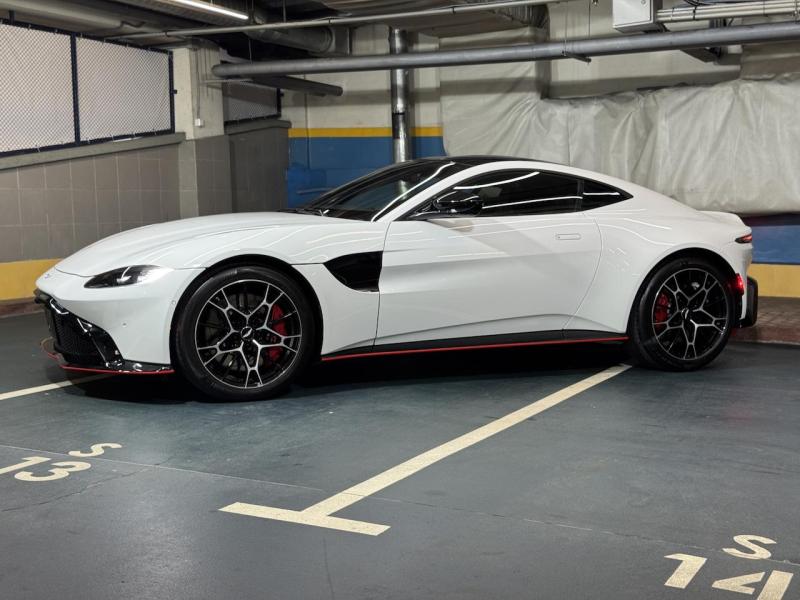 Купить Aston-Martin Vantage бензин 2021 id-1007411 в Киеве, Фото №[delta]