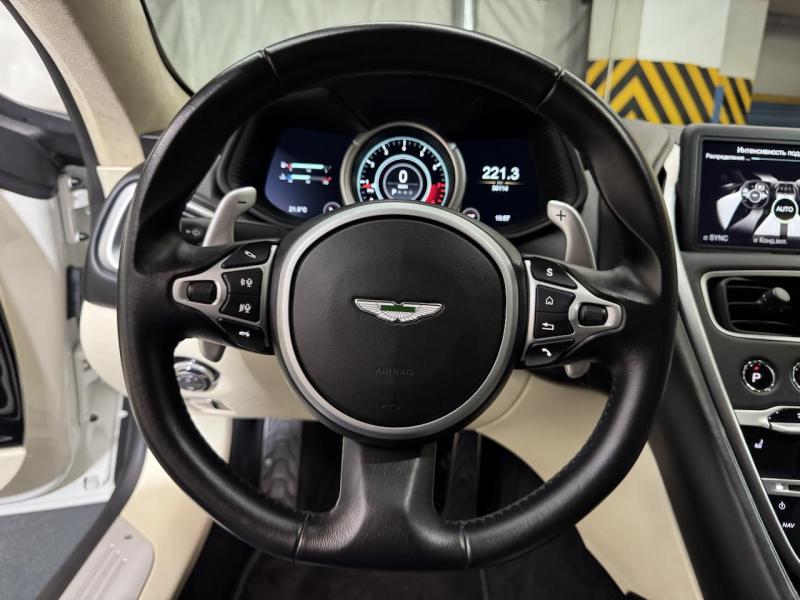 Купить Aston-Martin DB11 бензин 2018 id-1007414 в Киеве, Фото №[delta]