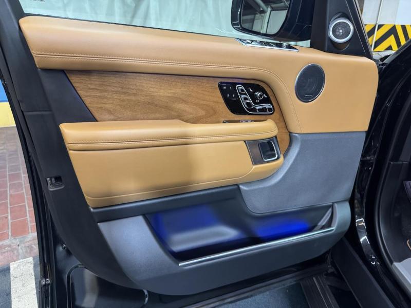 Купить Land-Rover Range-Rover LWB Autoboirgaphy бензин 2019 id-1007440 в Киеве, Фото №[delta]