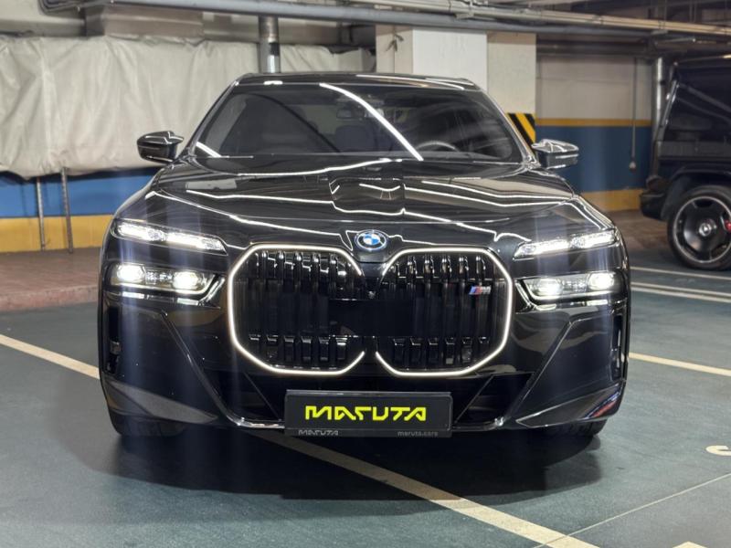 Купить BMW i7 M70 xDrive электро 2024 id-1007439 в Киеве, Фото №[delta]