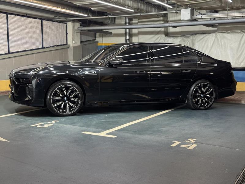 Купить BMW i7 M70 xDrive электро 2024 id-1007439 в Киеве, Фото №[delta]