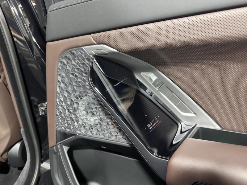 Купить BMW i7 M70 xDrive электро 2024 id-1007439 в Киеве, Фото №[delta]