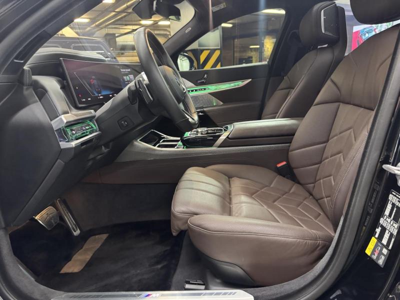 Купить BMW i7 M70 xDrive электро 2024 id-1007439 в Киеве, Фото №[delta]