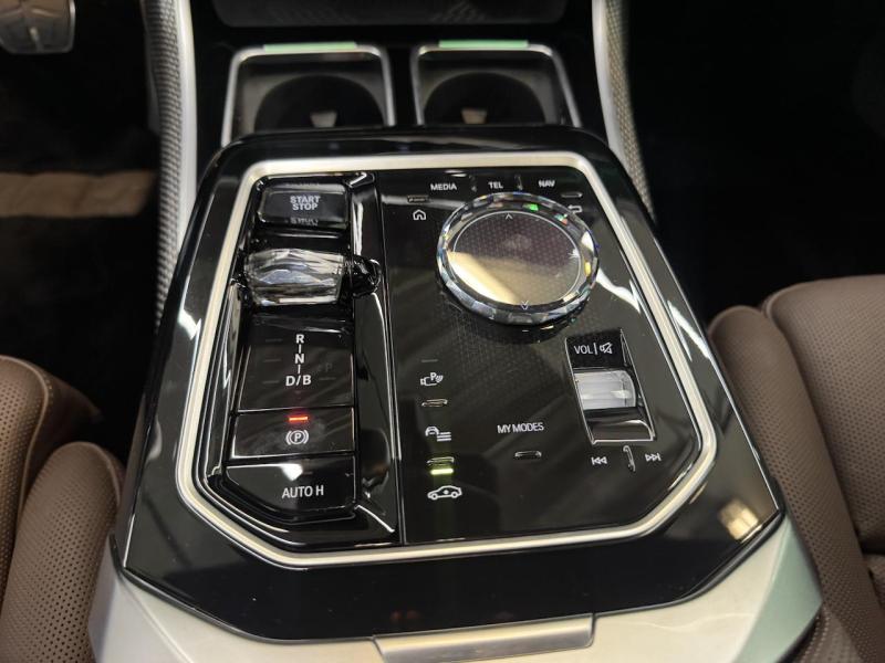 Купить BMW i7 M70 xDrive электро 2024 id-1007439 в Киеве, Фото №[delta]