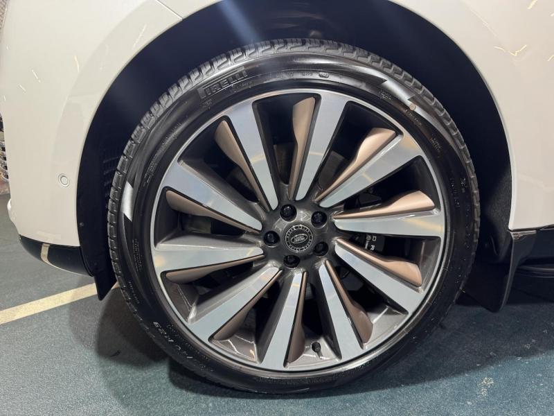 Купить Land-Rover Range-Rover SVAutobiography Long бензин 2024 id-1007458 в Киеве, Фото №[delta]