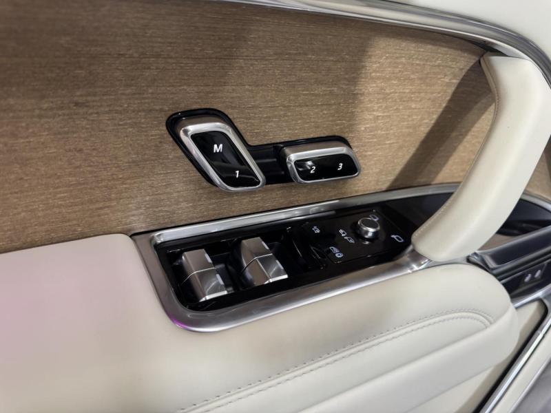 Купить Land-Rover Range-Rover SVAutobiography Long бензин 2024 id-1007458 в Киеве, Фото №[delta]