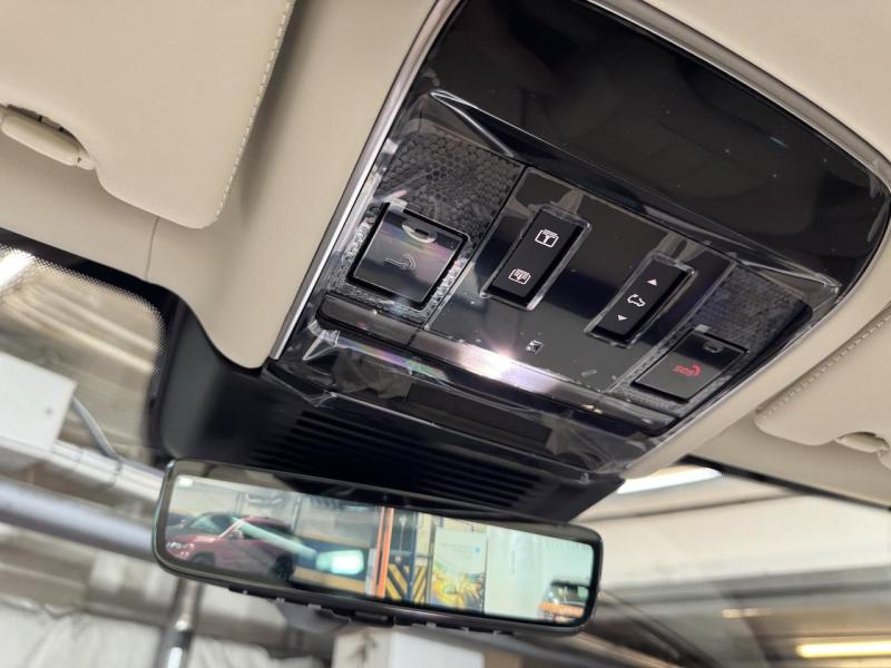 Купить Land-Rover Range-Rover SVAutobiography Long бензин 2024 id-1007458 в Киеве, Фото №[delta]