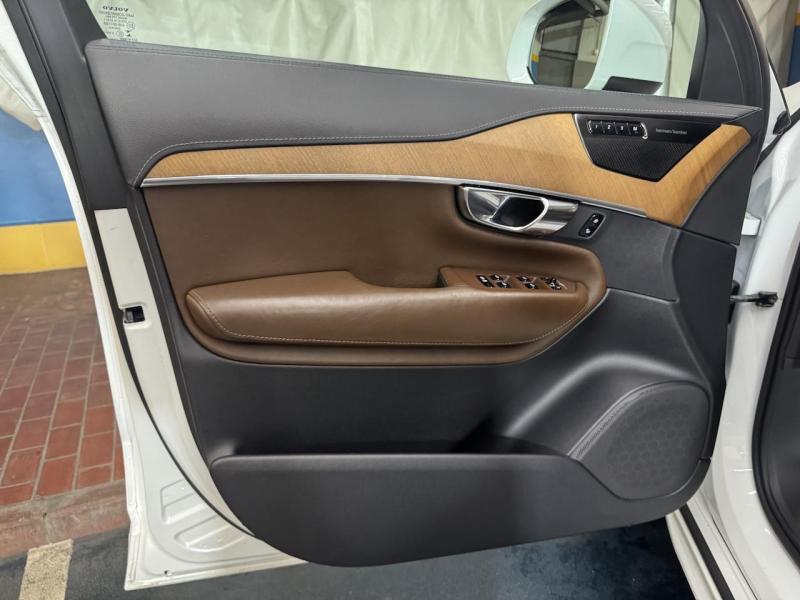 Купить Volvo XC 90 T8 Inscription гибрид 2018 id-1007471 в Киеве, Фото №[delta]