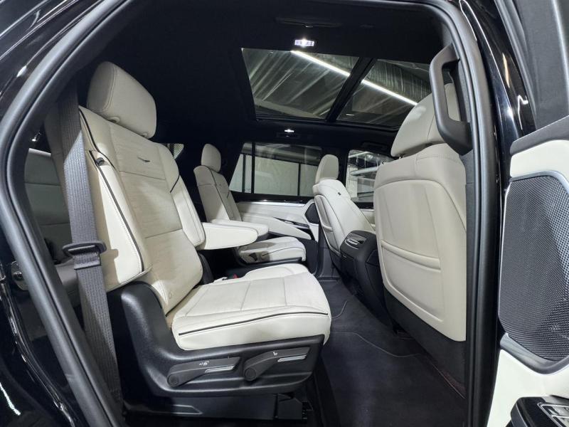 Купить Cadillac Escalade Sport Platinum бензин 2025 id-1007473 в Киеве, Фото №[delta]