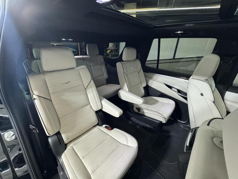 Купить Cadillac Escalade Sport Platinum бензин 2025 id-1007473 в Киеве, Фото №[delta]